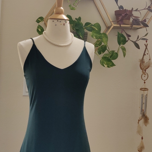 Sexy Forest Green Dress - Picture 2 of 7